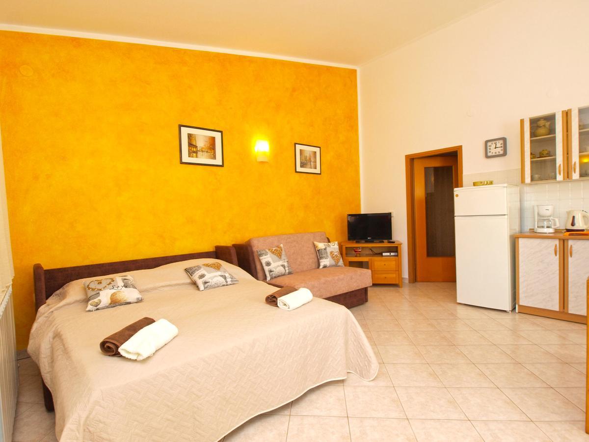 Apartments Iva 1534 Pula Dış mekan fotoğraf